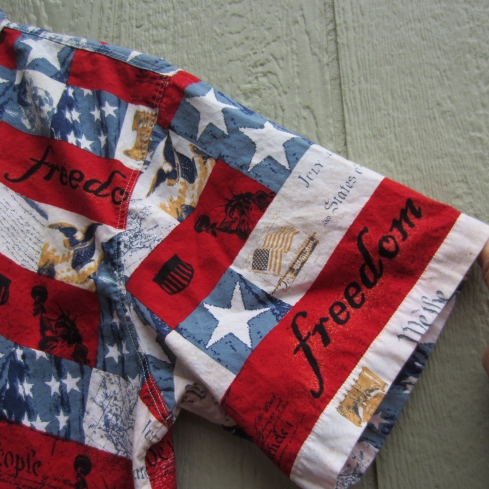 Cotton Traders‎ Sport Patriotic Button Down Shirt Men's L short sleeves USA Flag - Picture 3 of 12
